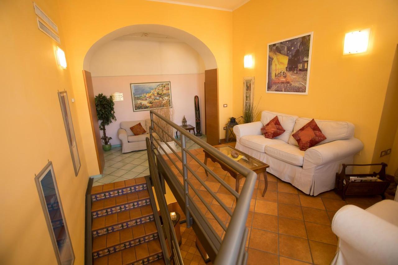 Hotel Potenza Napoli Esterno foto