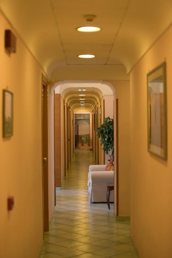 Hotel Potenza Napoli Esterno foto